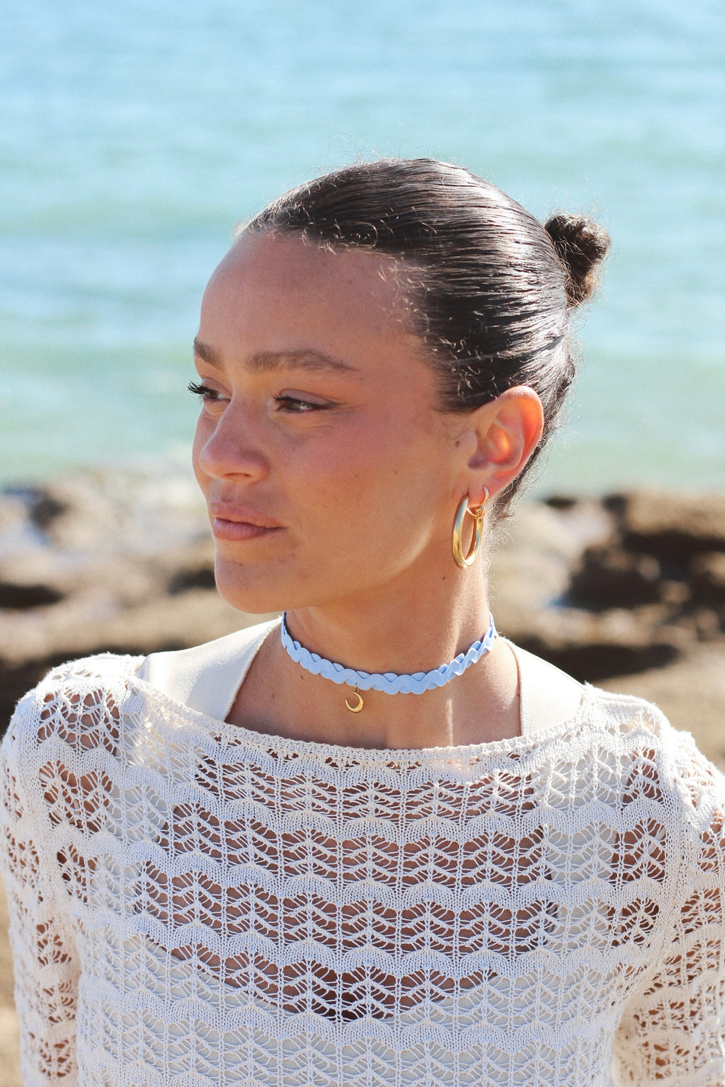 Choker Azulón con Luna